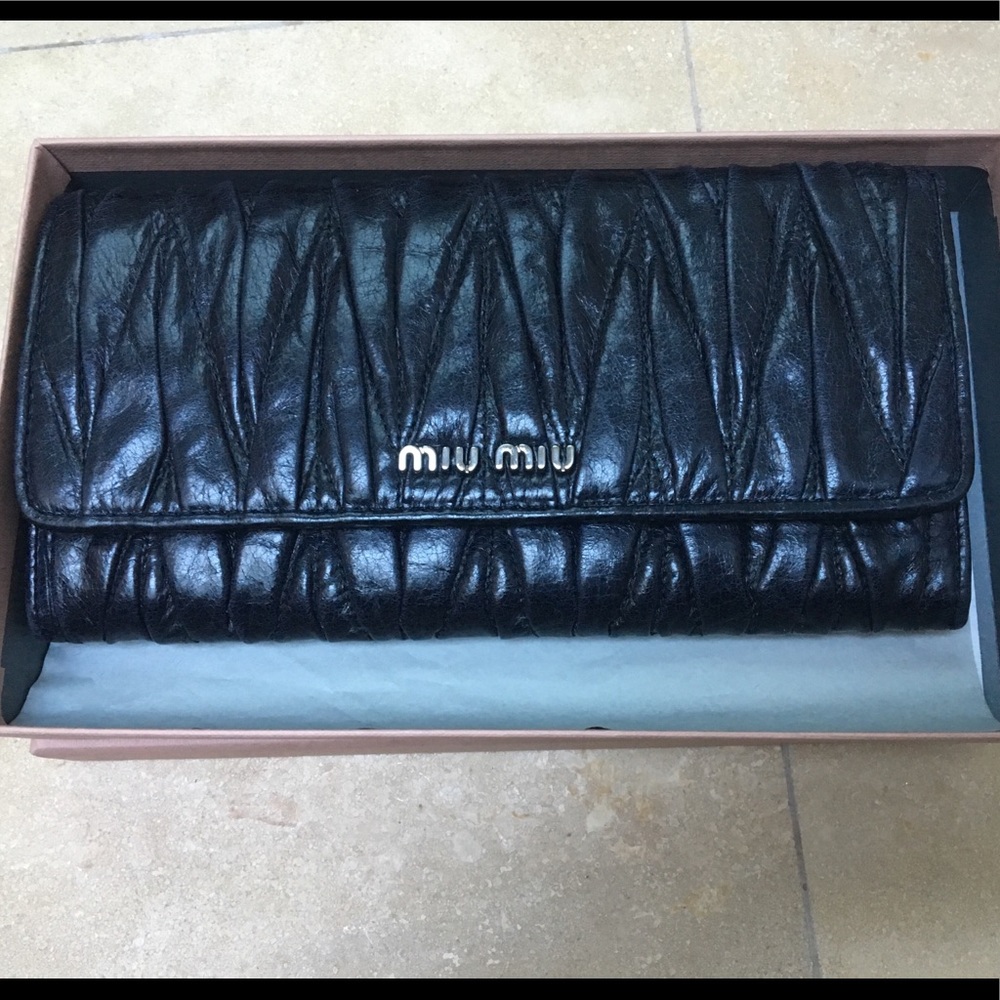 Miu Miu Matelasse leather long wallet, navy&silver